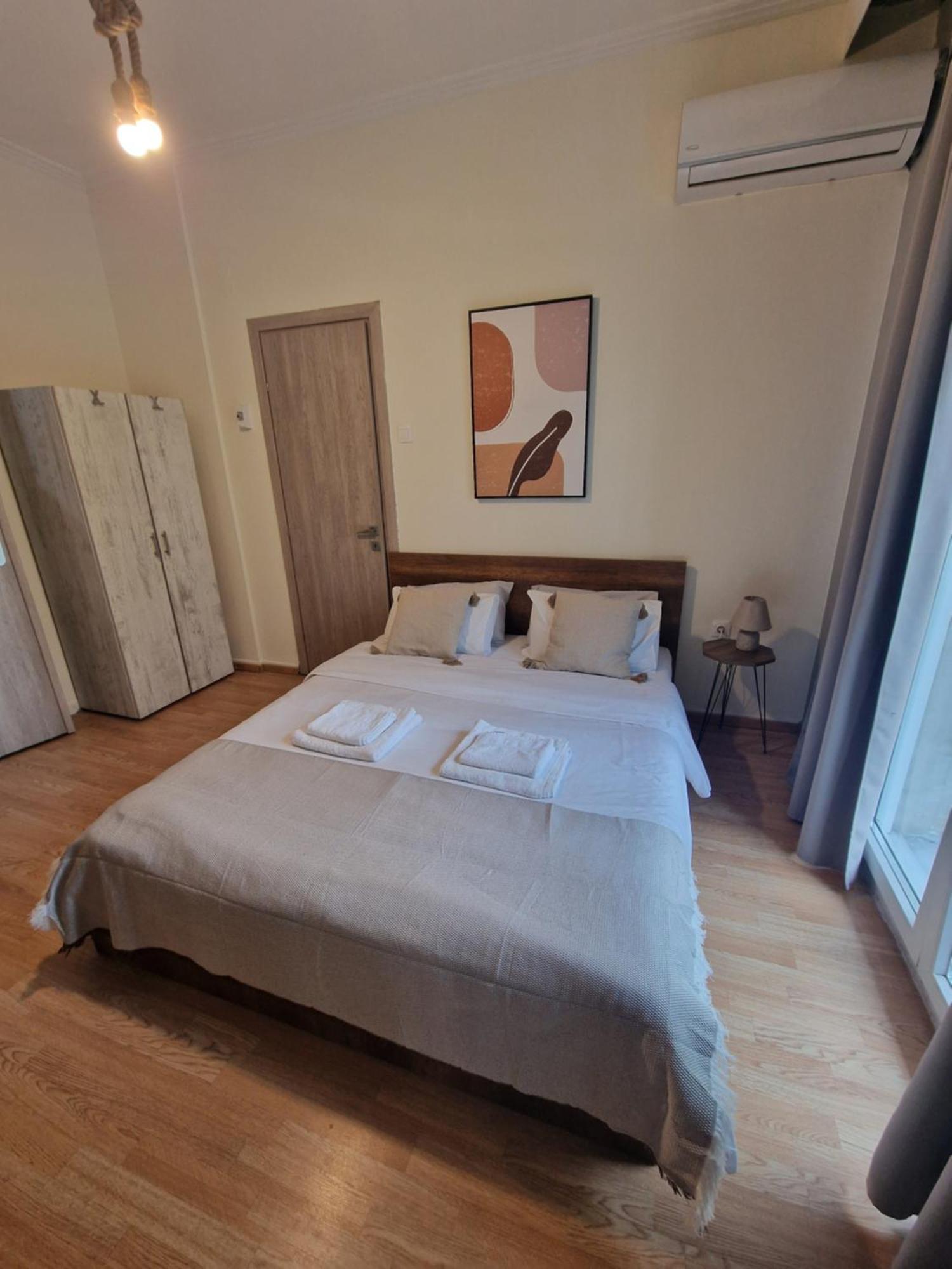 Closer "Egnatia Apartment 2" Thessaloniki Exterior photo