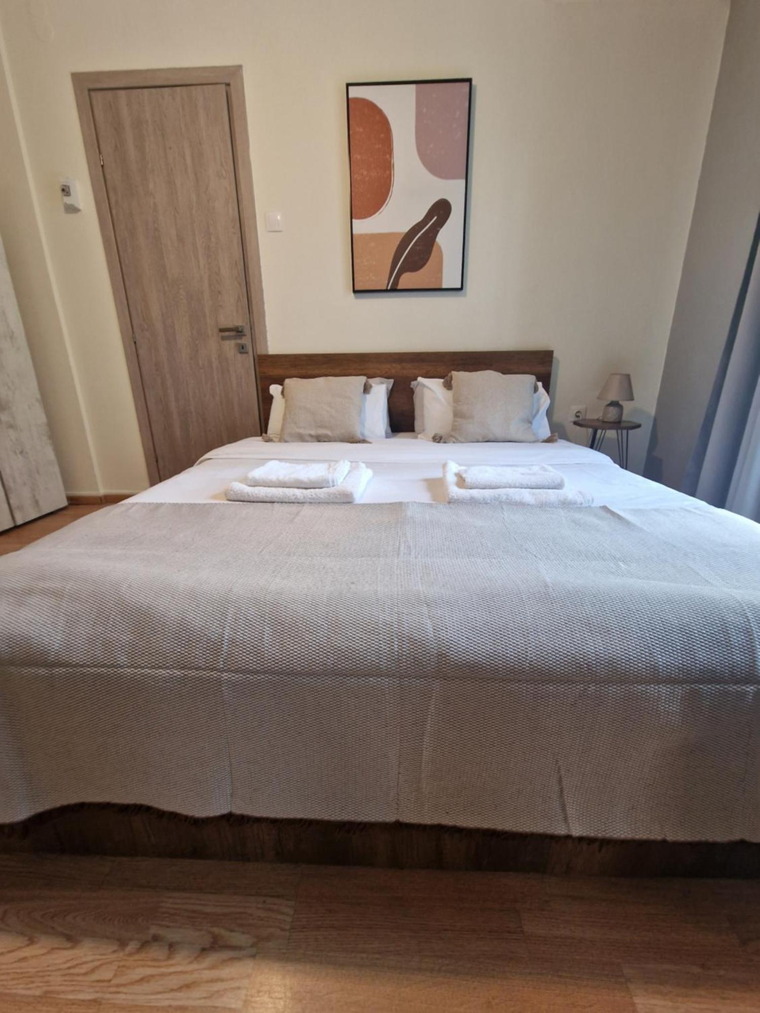 Closer "Egnatia Apartment 2" Thessaloniki Exterior photo